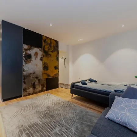 Apartament Pannon *